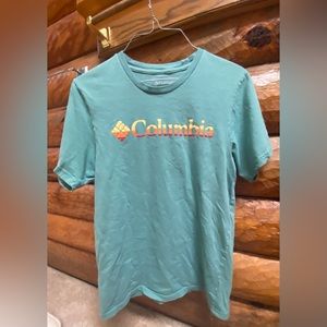 Columbia tshirt
